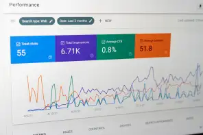 إحصاءات Google Search Console على شاشة لتوضيح حالة الفهرسة والزحف